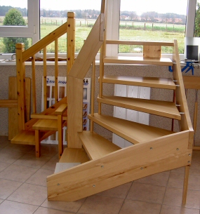 Treppe in der Ausstellung von Stahl Fensterbau Treppenbau in Leiferde Gifhorn